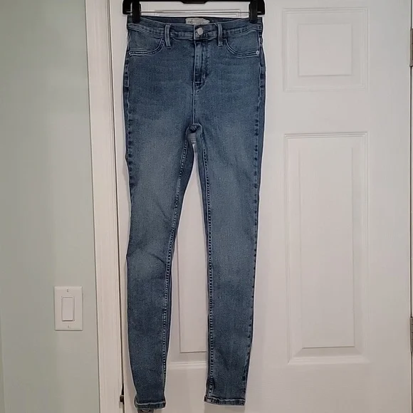 Free People High Rise Jeans sz28 R  BinM - Picture 4 of 10